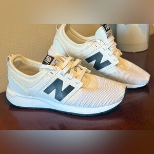 New Balance Cream and Black Athletic Shoes size 2